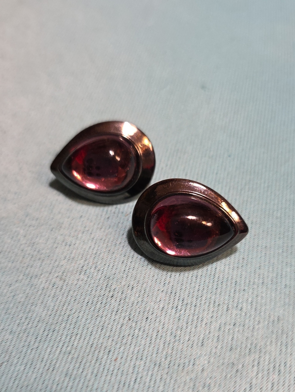 Teardrop Metallic Burgundy Clip On Earrings - Unbranded